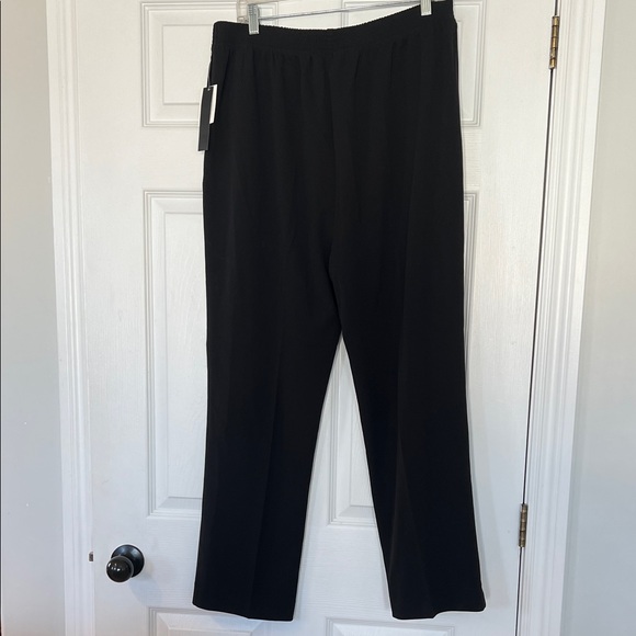 Classic Black Straight Leg Women's Pants - Picture 4 of 5